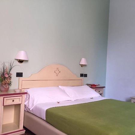 Hotel Benvenuti Firenze Bagian luar foto