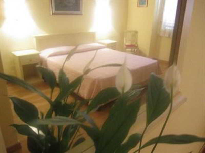Hotel Benvenuti Firenze Bagian luar foto